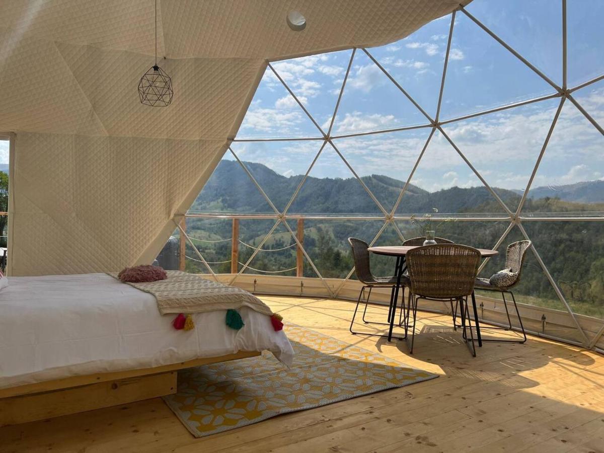 Hotel Tranquil Dome - Manta'S Retreat Glamping Cornereva Exteriér fotografie