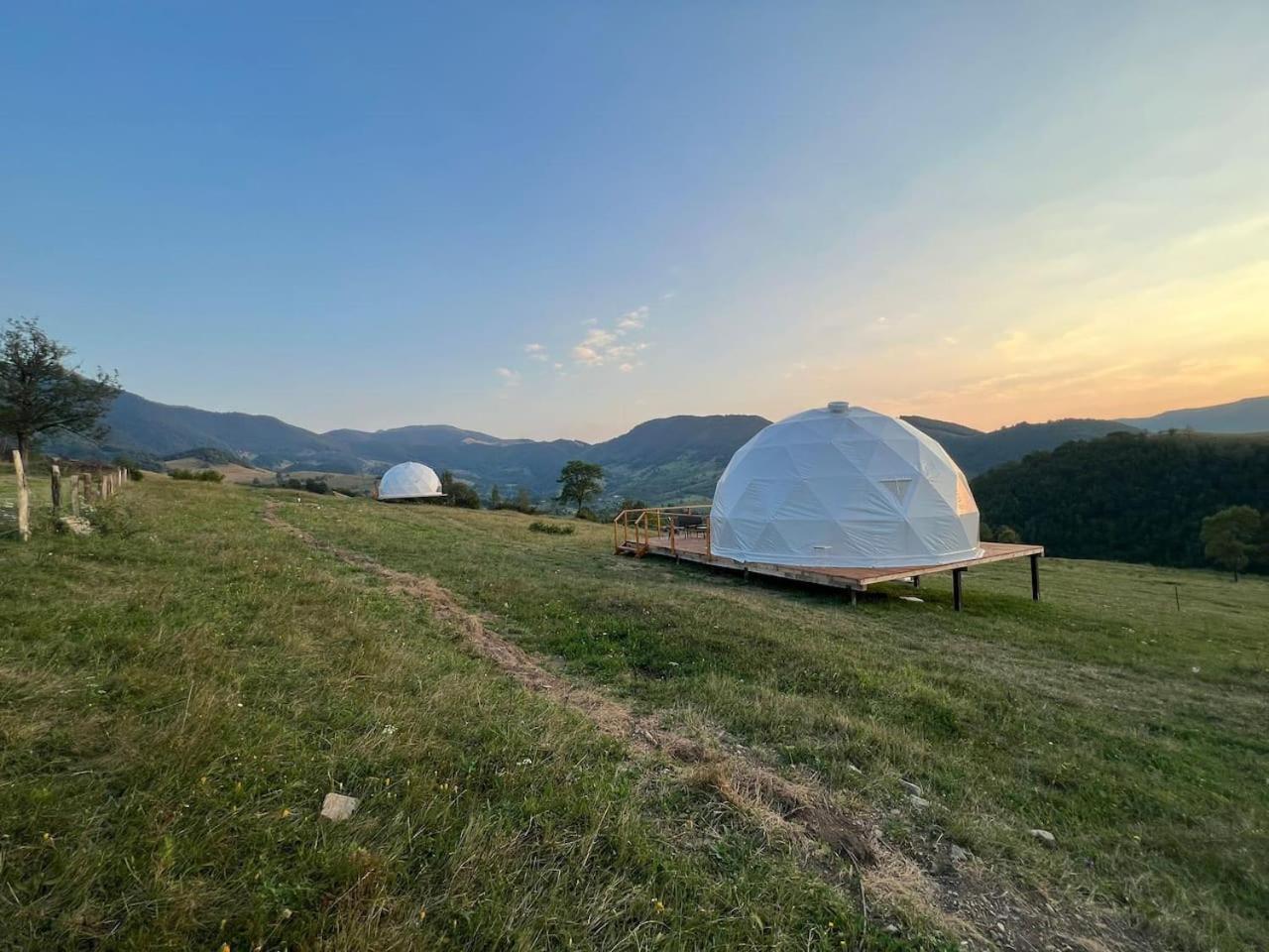 Hotel Tranquil Dome - Manta'S Retreat Glamping Cornereva Exteriér fotografie