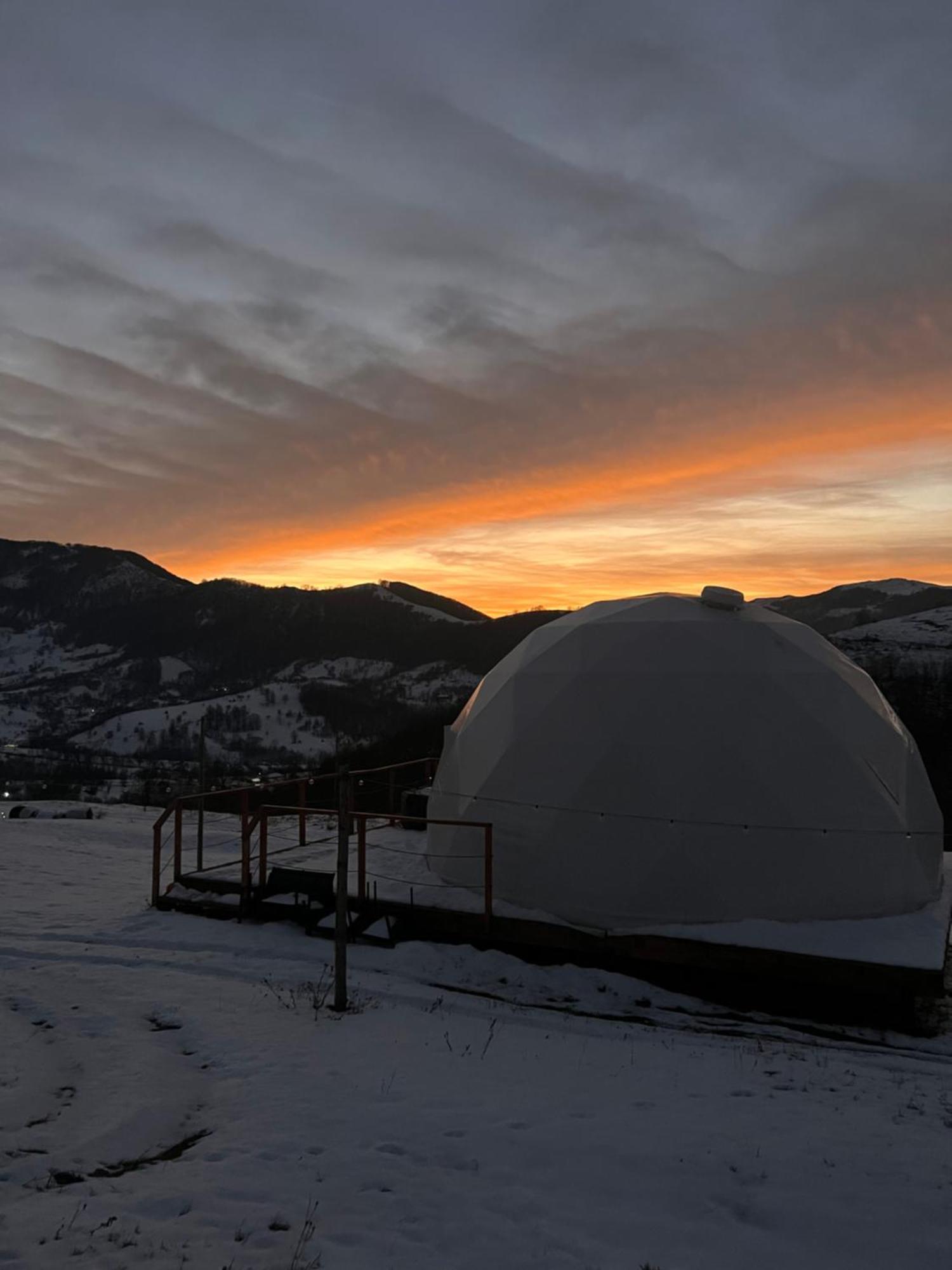 Hotel Tranquil Dome - Manta'S Retreat Glamping Cornereva Exteriér fotografie